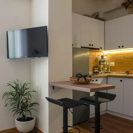 Cozy In The Center Appartement Tirana